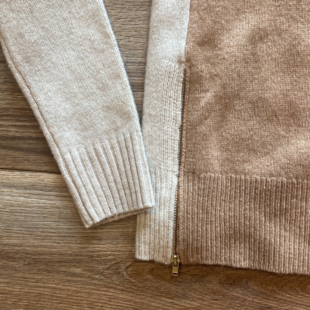 J. Crew 100% Wool sweater - Picture 5 of 8